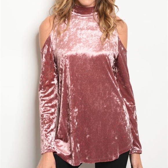 1 SMALL LEFT! CRUSHED VELVET COLD SHOULDER - Picture 2 of 4